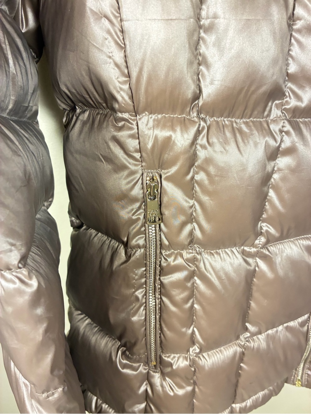Calvin Klein Packable Lightweight Premium Down Puffer Hooded Quilted Jacket - Picture 8 of 13
